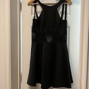 Perfect holiday dress ❤️✨